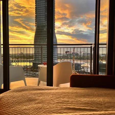 The View Waterfront Apartment