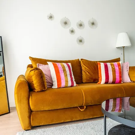 The View Waterfront Apartment Belgrad